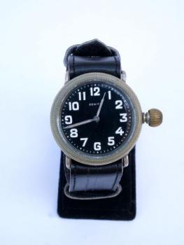 Herrenuhr - Metall, Leder - Zenith - 1935 Herrenuhr - Metall, Leder - Zenith - 1935