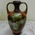 Vase aus Porzellan - weies Porzellan - Royal Wettina Robert Hanke RH Austria - 1900