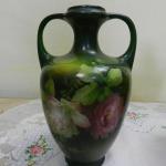 Vase aus Porzellan - weies Porzellan - Royal Wettina Robert Hanke RH Austria - 1900