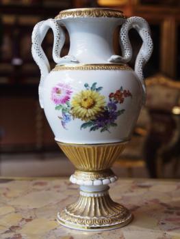 Porzellan Vase - weies Porzellan - Meissen - 1890