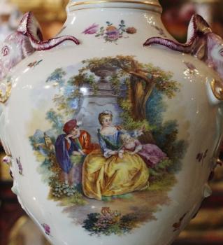 Porzellan Vase - weies Porzellan - Dresden - 1900