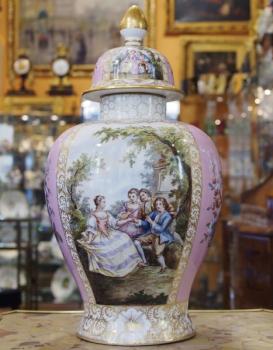 Porzellan Vase mit Deckel - weies Porzellan - 1900