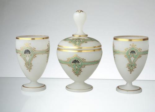 Set aus Alabasterglas, 1870, Bhmen