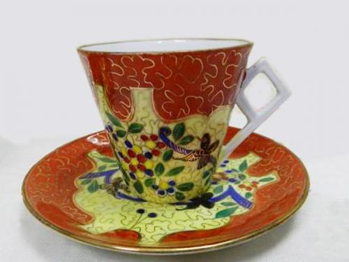 Tasse und Untertasse - weißes Porzellan - 1930 Tasse und Untertasse - weißes Porzellan - 1930