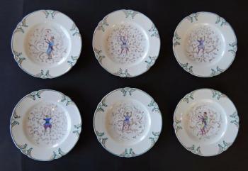 Sechs Untertassen mit Chinoiserien - Klösterle, Ja Sechs Untertassen mit Chinoiserien - Klösterle, Ja