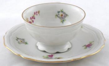 Kaffeetasse mit kleinen Blumen - Marie Louise Selt Kaffeetasse mit kleinen Blumen - Marie Louise Selt