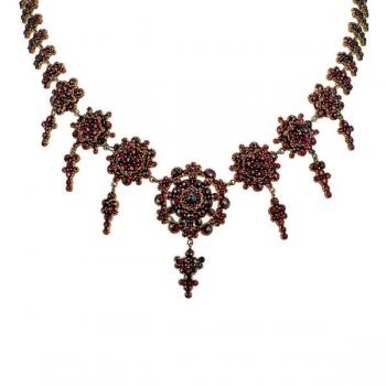 Collier mit böhmischen Granaten - Tschechischer Granat, tombak - 1880 Collier mit böhmischen Granaten - Tschechischer Granat, tombak - 1880