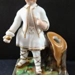 Figurine Chinesischer Junge mit einem Ball - Stand Figurine Chinesischer Junge mit einem Ball - Stand