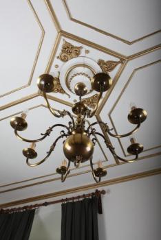 Achtarmiger Kronleuchter - patiniertes Messing - 1990 Achtarmiger Kronleuchter - patiniertes Messing - 1990