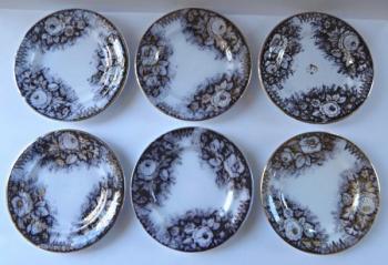 Sechs kleine Teller - A. Nowotny, Altrohlau Sechs kleine Teller - A. Nowotny, Altrohlau