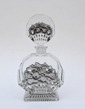 Karaffe - Pressglas - Bruno Posselt, Tanvald, Bohemia - 1935 Karaffe - Pressglas - Bruno Posselt, Tanvald, Bohemia - 1935