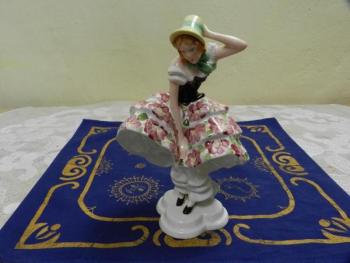 Porzellanfigur - Porzellan - Royal Dux Deutschland - 1945 Porzellanfigur - Porzellan - Royal Dux Deutschland - 1945