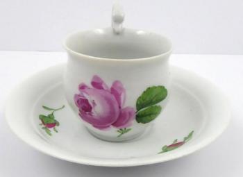 Tasse und Untertasse - Porzellan - 1825 Tasse und Untertasse - Porzellan - 1825