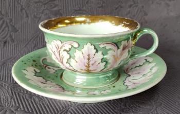 Tasse und Untertasse - 1840 Tasse und Untertasse - 1840