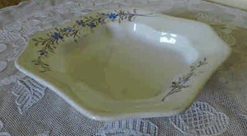 Schüssel - weißes Porzellan - Loket Elbogen Austria 1850 - 1850 Schüssel - weißes Porzellan - Loket Elbogen Austria 1850 - 1850