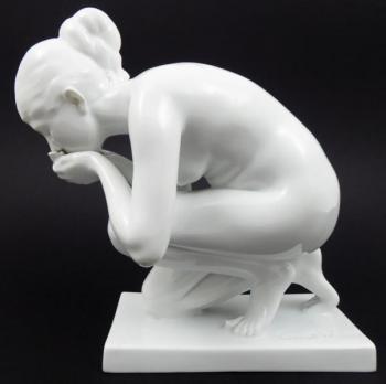 Porzellanfigur - glasiertes Porzellan - 1924 Porzellanfigur - glasiertes Porzellan - 1924