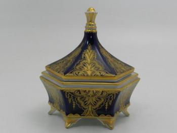 Dose - Porzellan - 1800 Dose - Porzellan - 1800