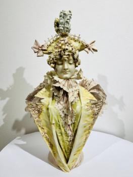 Porzellan Figur Mädchen - AMPHORA, Riessner-Stellmacher a Kessel - 1900 Porzellan Figur Mädchen - AMPHORA, Riessner-Stellmacher a Kessel - 1900