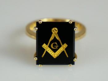 Ring - Gold, schwarzer Onyx - 1995 Ring - Gold, schwarzer Onyx - 1995