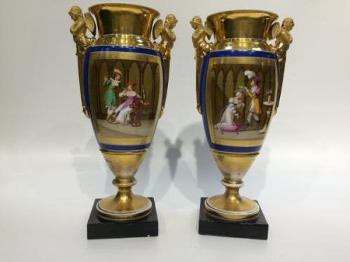 Paar Porzellanvasen - weißes Porzellan - Sévres - 1820 Paar Porzellanvasen - weißes Porzellan - Sévres - 1820