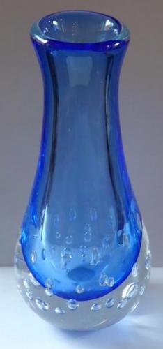 Große Kristall-Vase, blaues Glas, Luftblasen-Vladi Große Kristall-Vase, blaues Glas, Luftblasen-Vladi