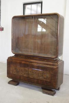 Vitrine - 1930 Vitrine - 1930