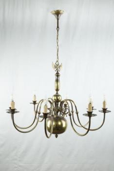 Achtarmiger Kronleuchter - 1975 Achtarmiger Kronleuchter - 1975