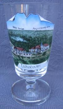 Glas mit Stiel - 1930 Glas mit Stiel - 1930