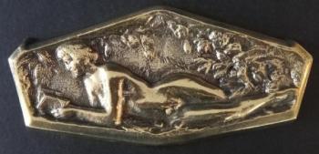 Bronzerelief mit liegendem nackten Mädchen Bronzerelief mit liegendem nackten Mädchen