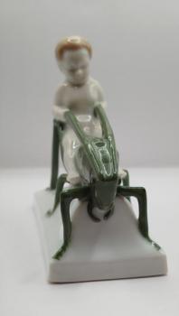 Zwei Porzellan Figuren - glasiertes Porzellan - 1930 Zwei Porzellan Figuren - glasiertes Porzellan - 1930