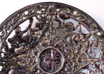 Gusseisenplatte mit violetter Emaille - Blansko Gusseisenplatte mit violetter Emaille - Blansko