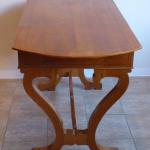 Biedermeier Tisch in Kirschbaum furniert Biedermeier Tisch in Kirschbaum furniert