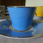 Tasse und Untertasse - weißes Porzellan - Slavkov Czechoslovakia - 1960 Tasse und Untertasse - weißes Porzellan - Slavkov Czechoslovakia - 1960