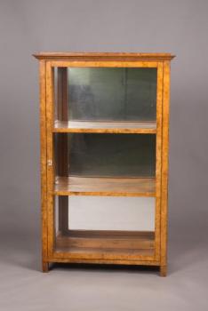 Vitrine - 1830 Vitrine - 1830