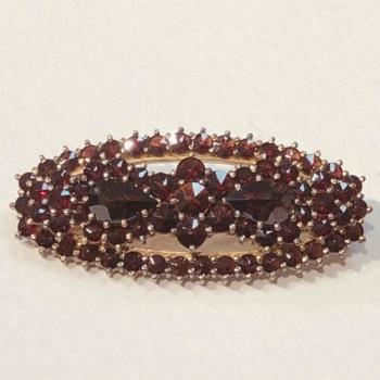 Brosche mit Granat - 1960 Brosche mit Granat - 1960