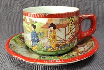 Tasse und Untertasse - 1930 Tasse und Untertasse - 1930