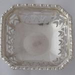 Kleine versilberte Schüssel, quadratisch - EPNS Kleine versilberte Schüssel, quadratisch - EPNS