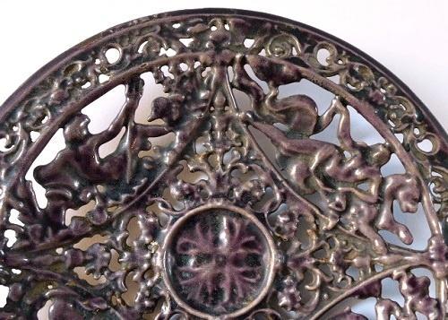 Gusseisenplatte mit violetter Emaille - Blansko Gusseisenplatte mit violetter Emaille - Blansko