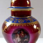 Vase mit Deckel, galante Szene Vase mit Deckel, galante Szene