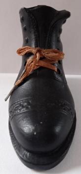 Schwarzer Biskuitporzellanschuh Schwarzer Biskuitporzellanschuh