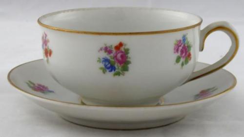 Kaffeetasse mit kleinen Blumen - Johann Seltmann, Kaffeetasse mit kleinen Blumen - Johann Seltmann,