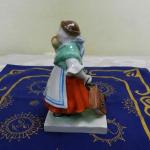 Porzellanfigur - weißes Porzellan - Herend Hungary (founded in 1826) - 1900 Porzellanfigur - weißes Porzellan - Herend Hungary (founded in 1826) - 1900