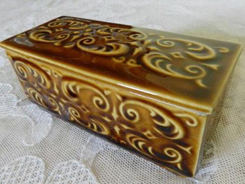 Dose - weißes Porzellan - Ditmar Urbach Czechoslovakia - 1930 Dose - weißes Porzellan - Ditmar Urbach Czechoslovakia - 1930