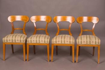 Vier Stühle - 1910 Vier Stühle - 1910