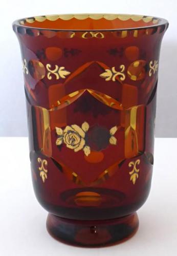 Vase aus Bernsteinglas, goldene und silberne Rosen Vase aus Bernsteinglas, goldene und silberne Rosen