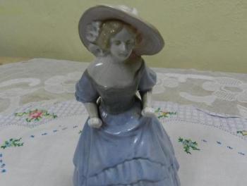 Porzellanfigur - weißes Porzellan - 1900 Porzellanfigur - weißes Porzellan - 1900
