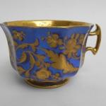 Tasse und Untertasse - weies Porzellan - 1860