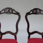 Zwei Stühle - Massivholz, Nussbaumfurnier - 1870