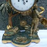 Uhr mit figuralen Skulptur - 1780