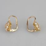 Goldene Ohrringe mit Diamanten - Gelbgold, Diamant - 1950